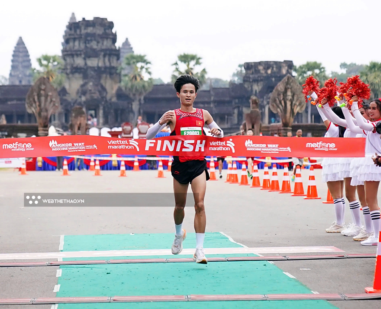 'Ông bố Gen Z' hai lần lên đỉnh giải chạy Viettel Marathon 2024 và thách thức kỷ lục quốc gia